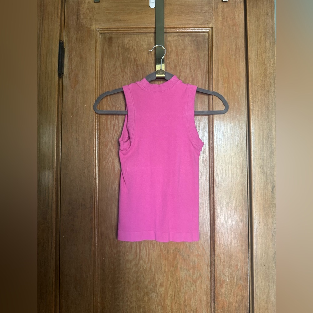 Pink tank - Picture 3 of 7